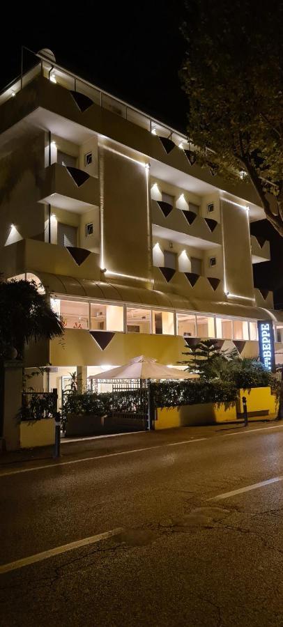 Hotel Beppe Rimini Zewnętrze zdjęcie