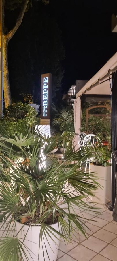 Hotel Beppe Rimini Zewnętrze zdjęcie