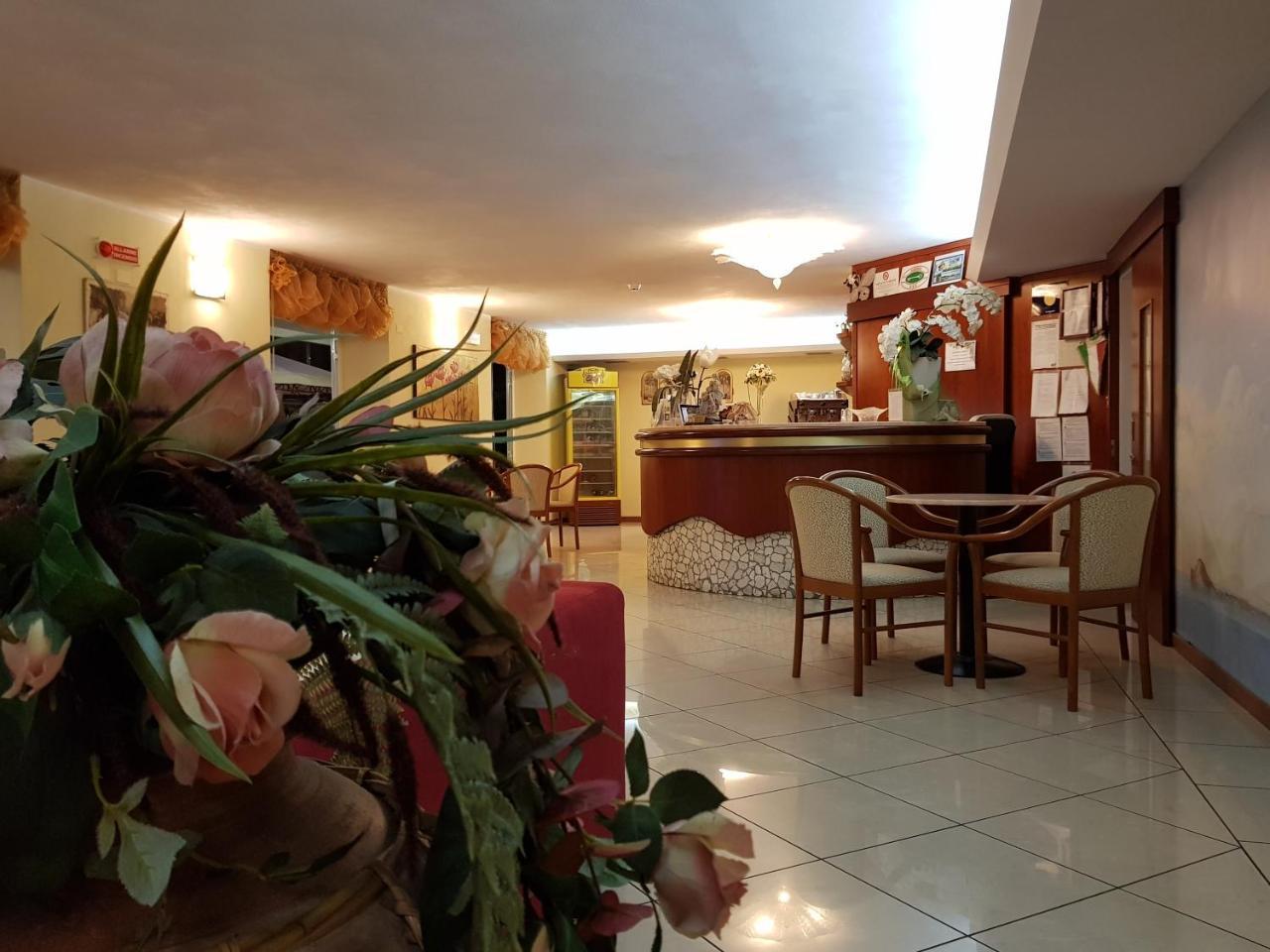 Hotel Beppe Rimini Zewnętrze zdjęcie